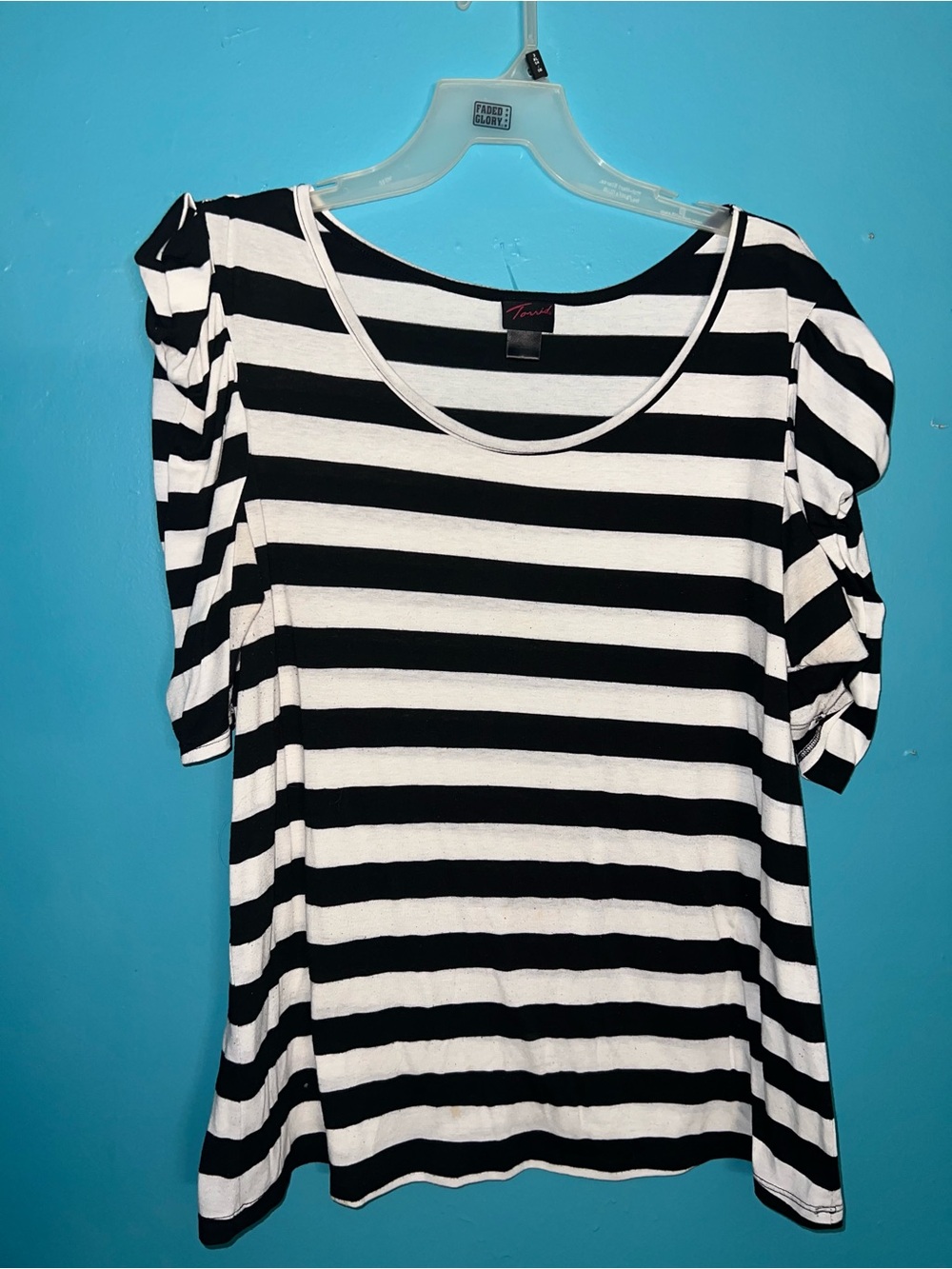 torrid Black & White Striped Scoop Neck Short Sleeve Top